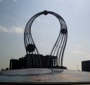 jeddah_sculpture_the_earth_moon_and_sun